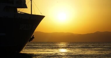 Photo Cruise ship sunset